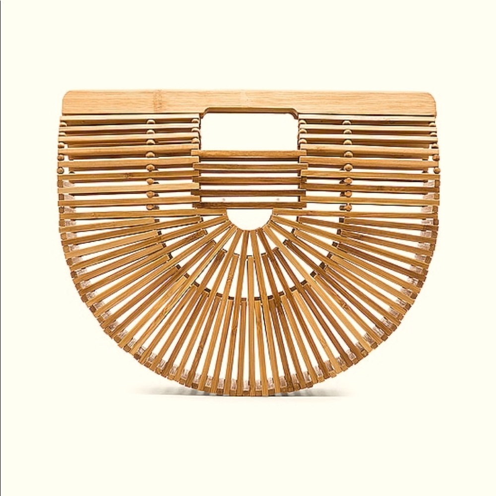 NWT Cult Gaia small ark bag in color natural.